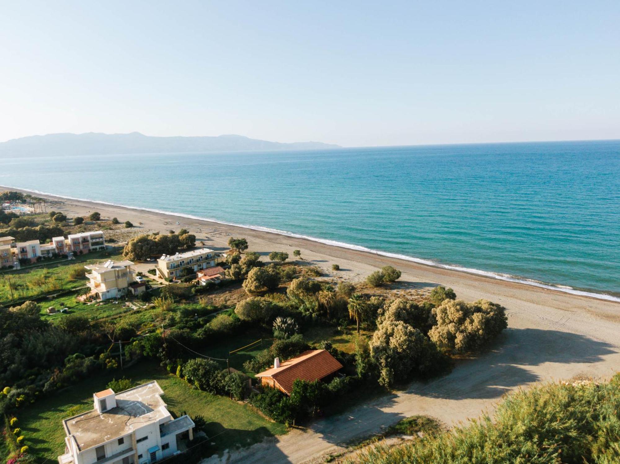 Willa Wooden Beach House Gerani  Zewnętrze zdjęcie